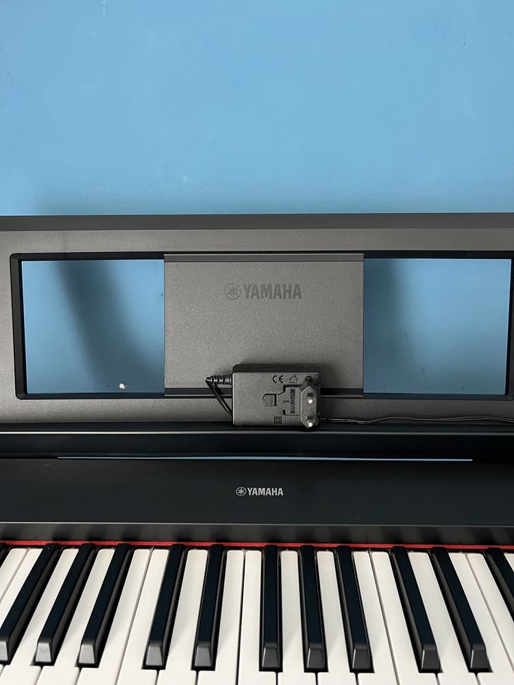 Piano Yamaha NP-32