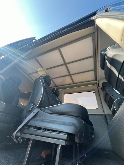 Продам VW LT – сімейний бус, легко переобладнати