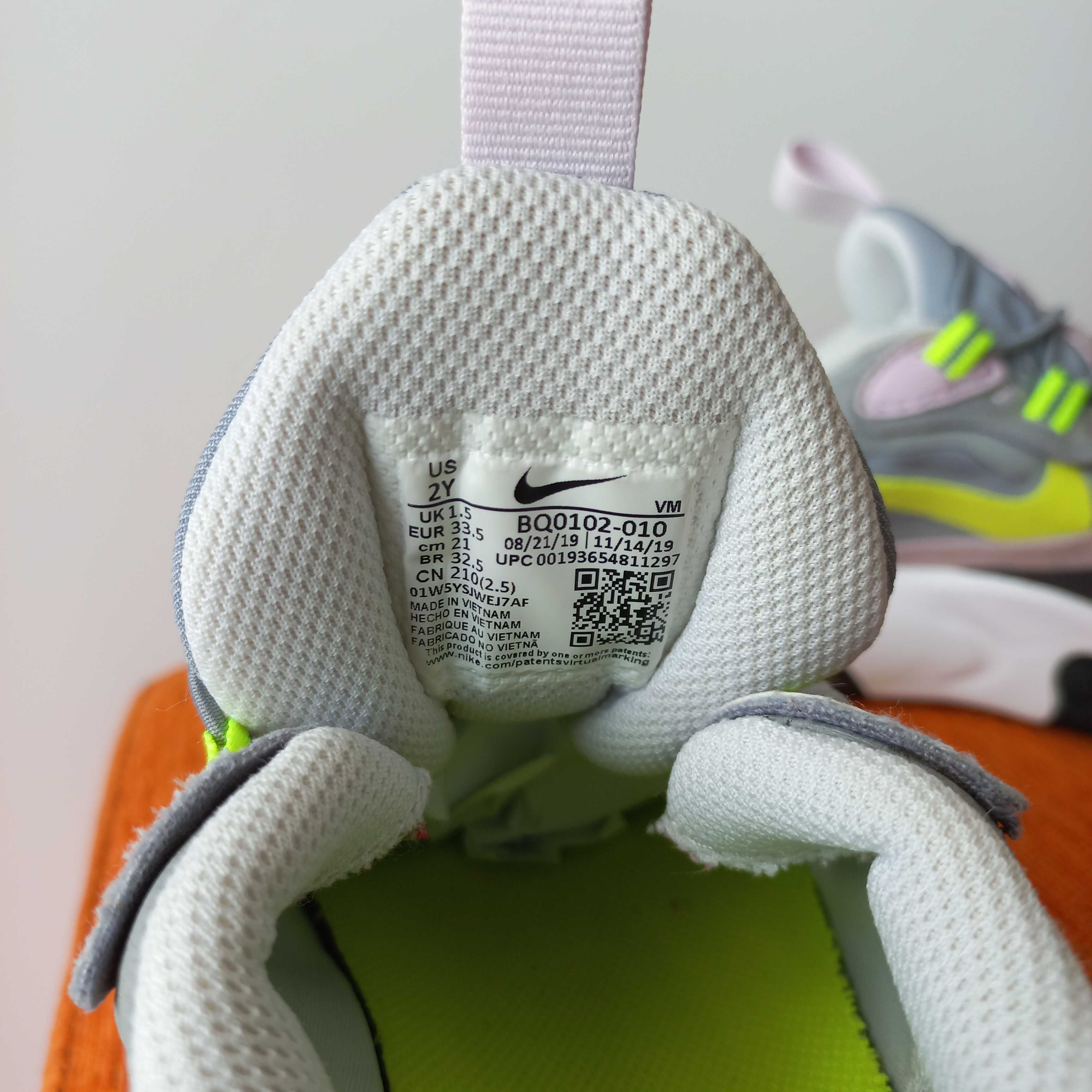 Sapatilha Nike Air Max 270 React 33.5