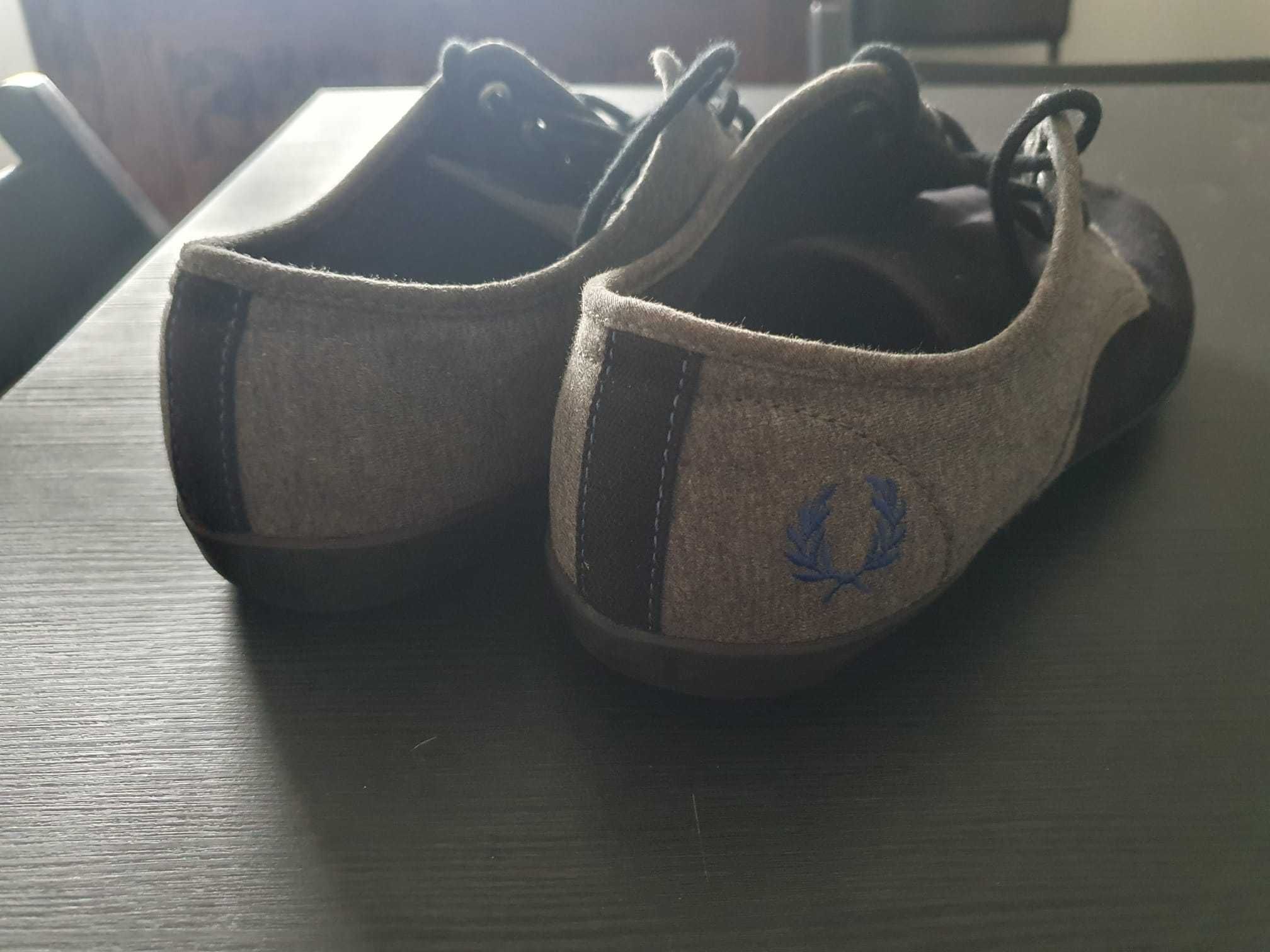 Sapatilhas Fred Perry - Tamanho 41