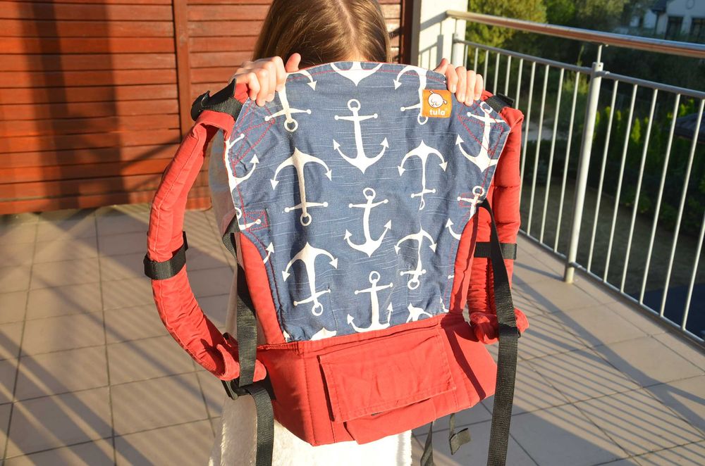 Nosidełko Tula z kapturkiem i wkładką dla niemowlaka