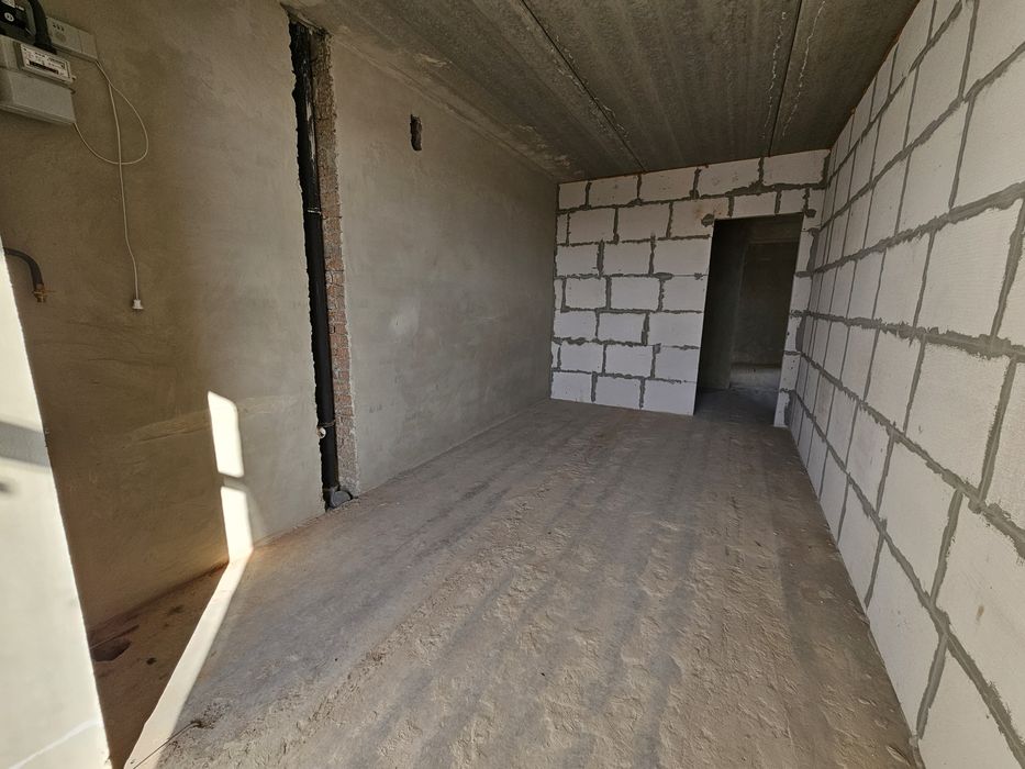 Здана 2кім.квартира в ЖК Містечко Центральне. 8поверх!