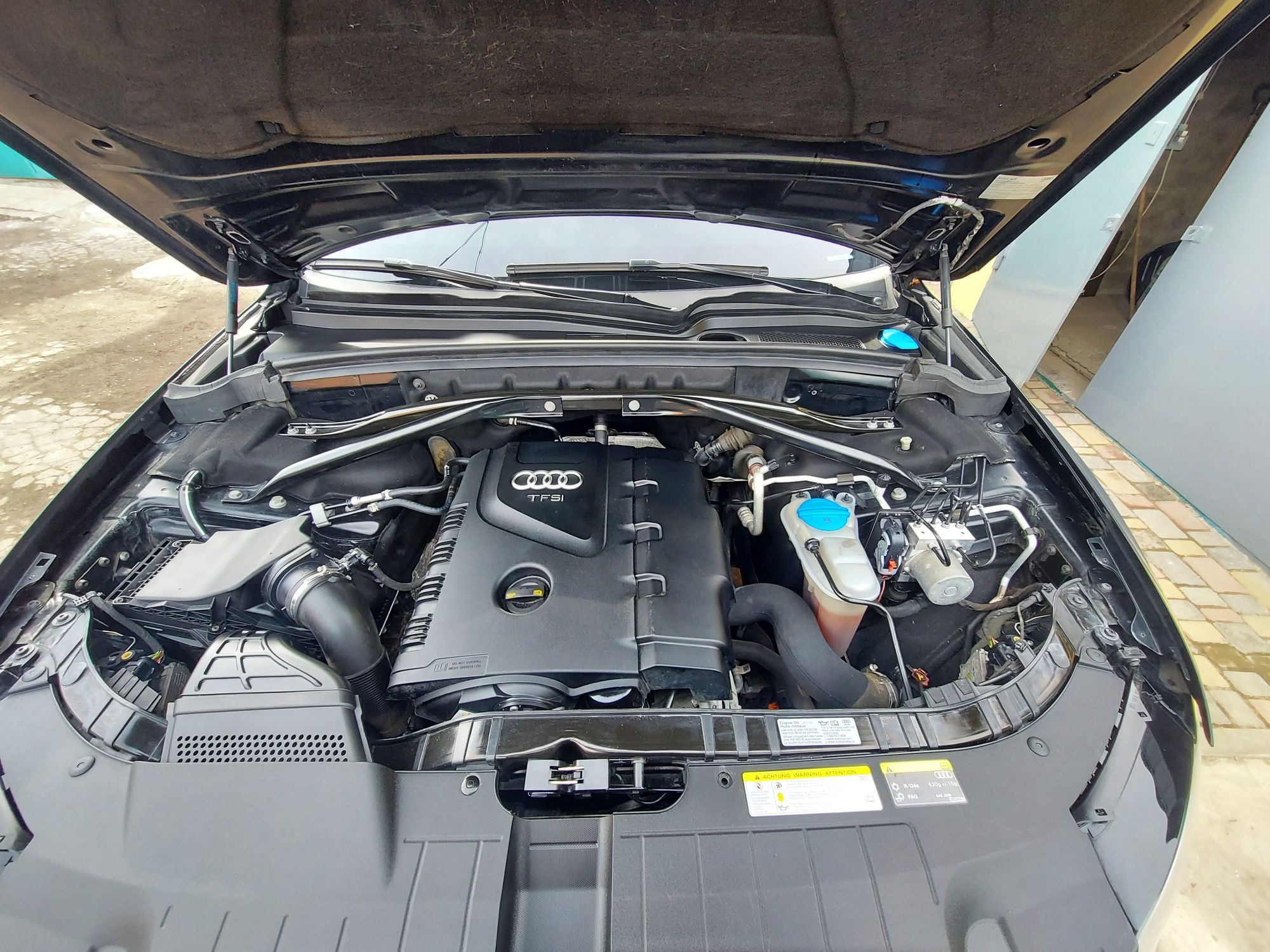 Продам Audi Q5 2014 року.