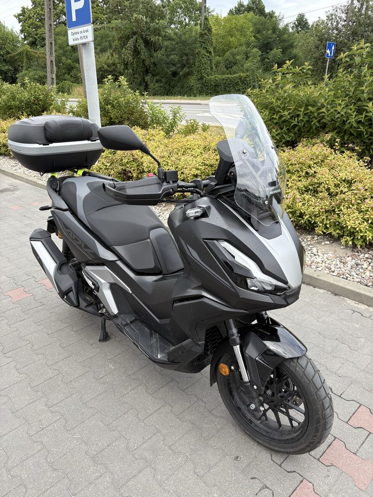 Honda ADV 350, rok 2025 r Special Edition, Matte Coal Black Metallic
