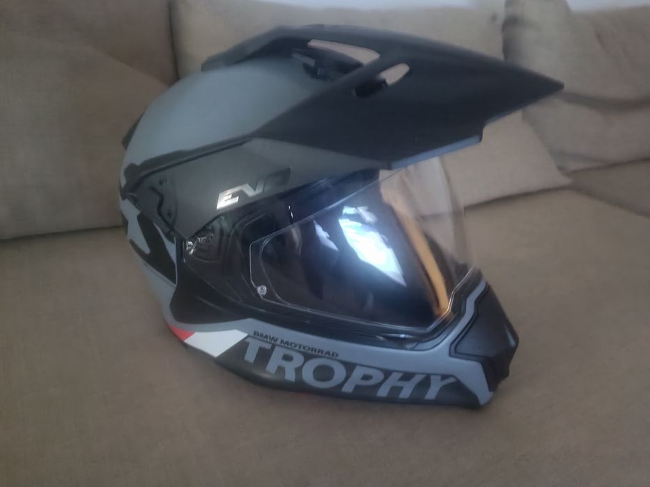 Vendo capacete novo trofyy BMW