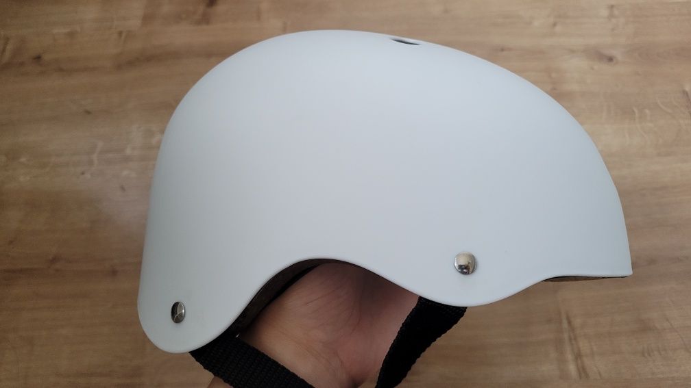 Kask rowerowy dla dzieci Lionelo Helmet, S, 50-56 cm, biały