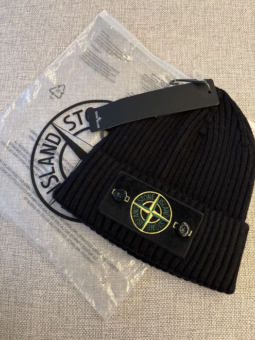 Czapka zimowa. Stone island. Czarna
