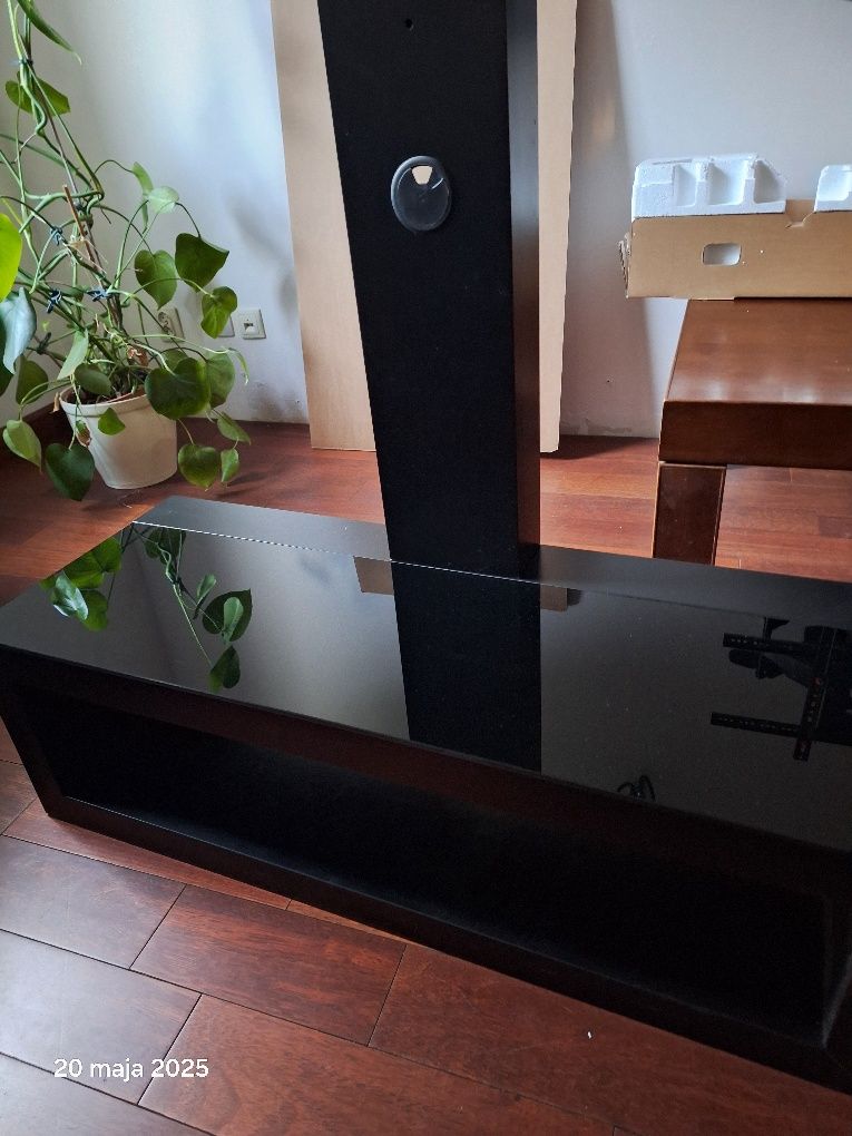 Multimebel regał RTV z wieszakiem na TV LED OLED