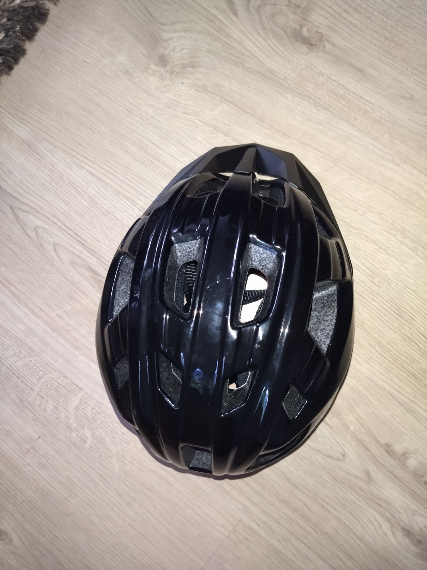 Kask rowerowy czarny size L.