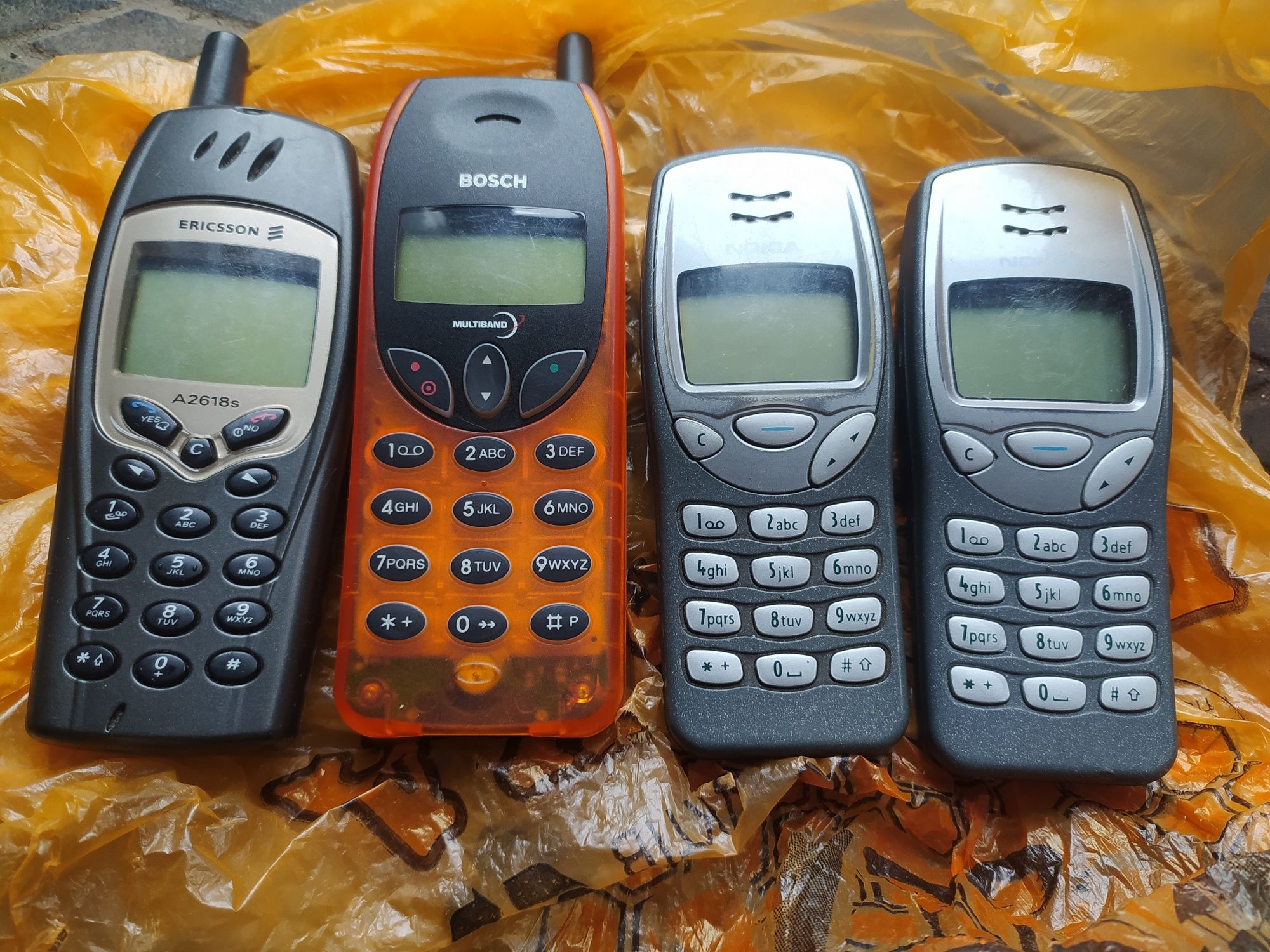 Старовинні телефони Нокия-Nokia-Bosch.АНТИКВАРІАТ ДЛЯ КОЛЛЕКЦІОНЕРІВ.