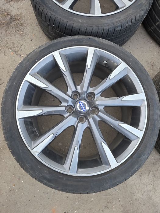 Felgi Volvo R design S60 19"x8 et55 5x108 63,3
