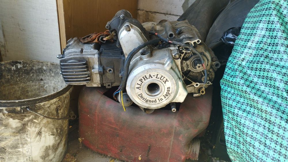 Продам двигун на мотоцикл 110 куб. Полуавтомат вперед 4 передачі