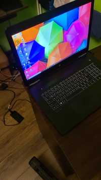 Laptop HP Pawilion, 17 cali, i7-8750H, 16GB, 128 SSD+2TB, GTX 1050