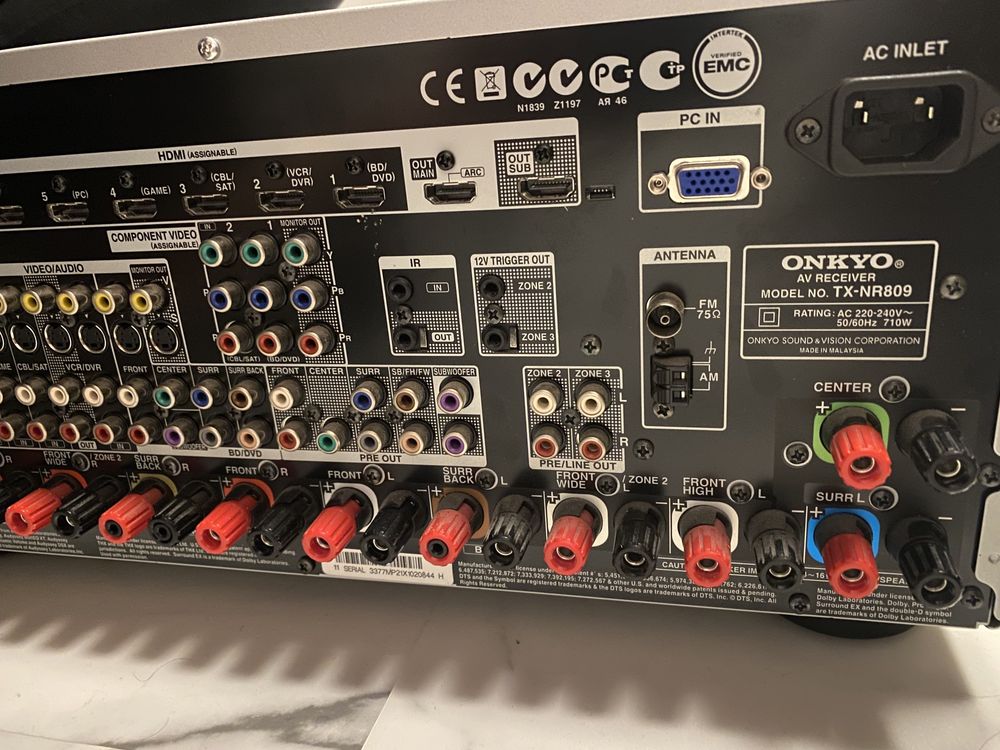Amplituner ONKYO TX-NR809