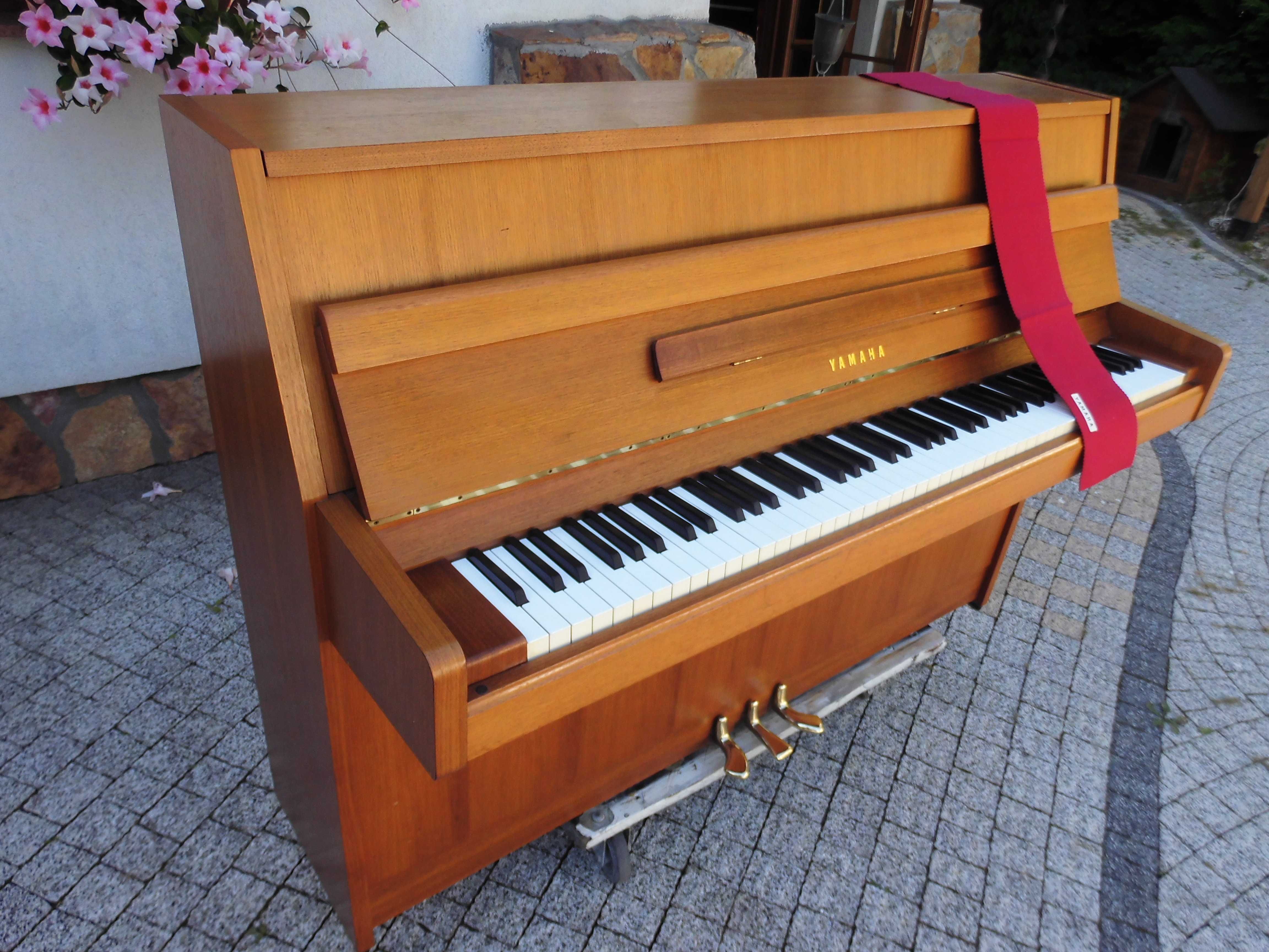 Japan pianino Yamaha C108 w oryginale na gotowo z gwarancją