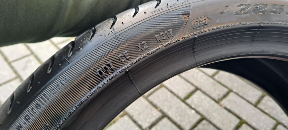 Opony Pirelli P Zero 225/40 R19  89w run flat