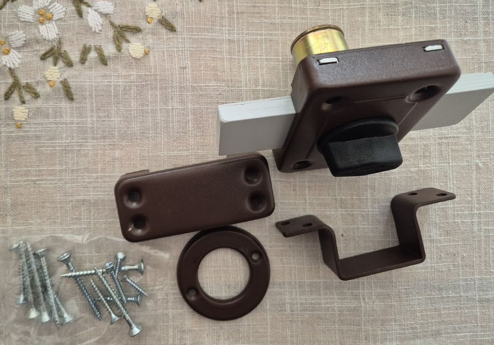 Zamek.GAMA do drzwi zewnetrznych