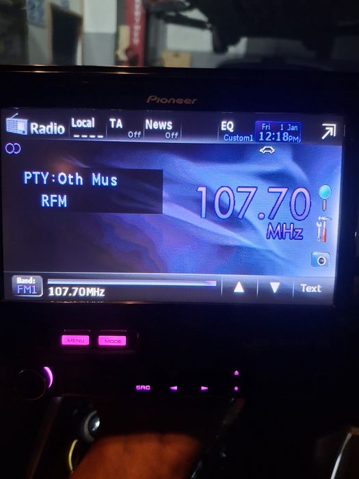 Vendo ou troco por slgo do meu interesse pioneer avh 5200dvd