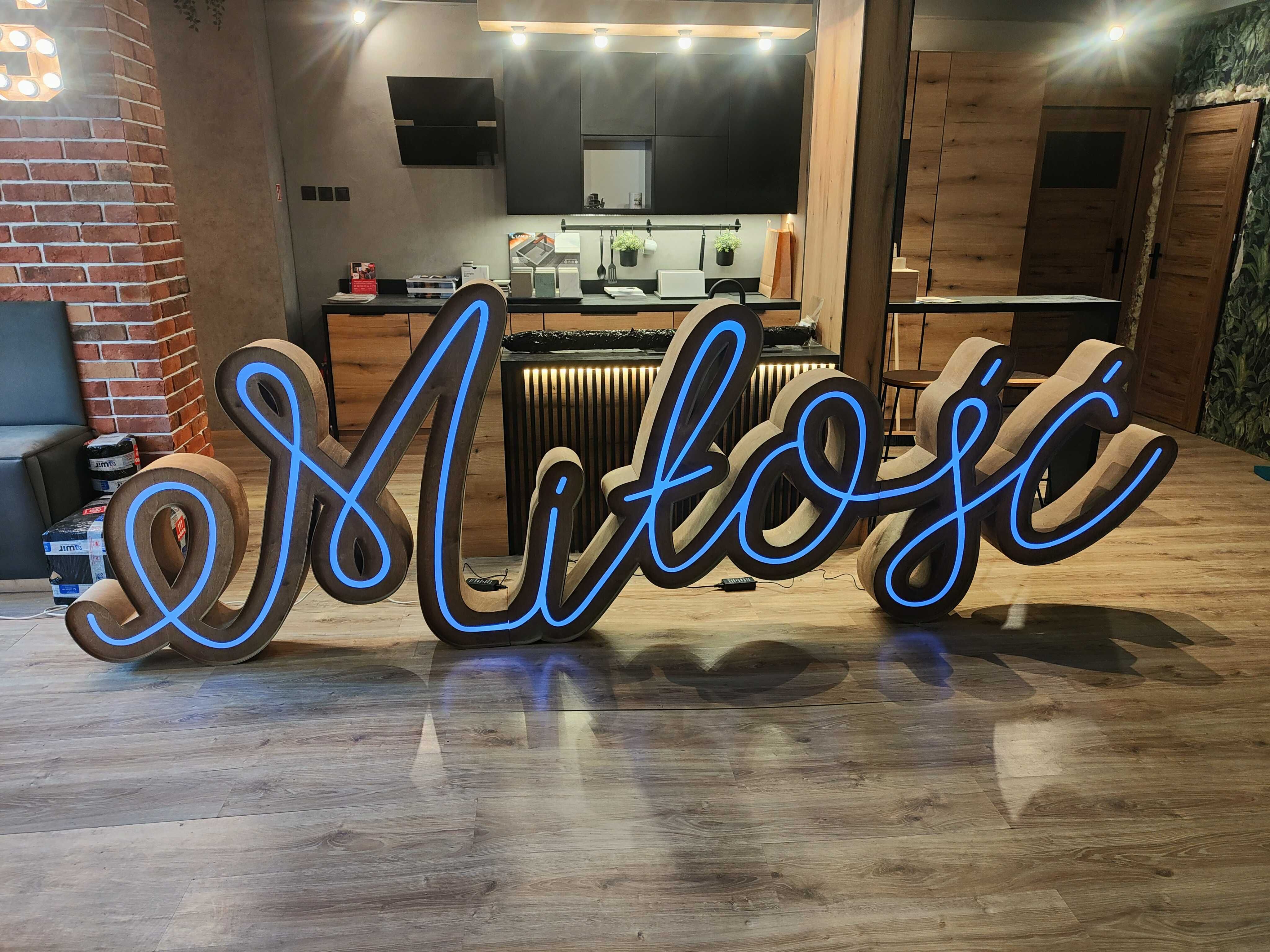 Napis Miłość neon, producent, litery 3d, candy bar, ścianki, napis led