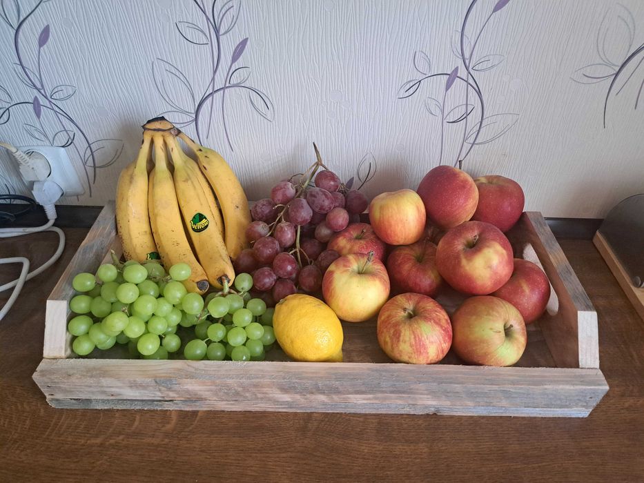 Taca z drewna z recyklingu