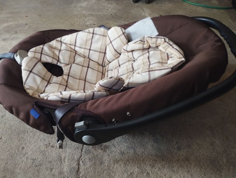 Sprzedam fotelik do auta