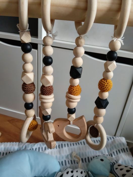 Baby Gym stojak gimnastyczny dla niemowląt