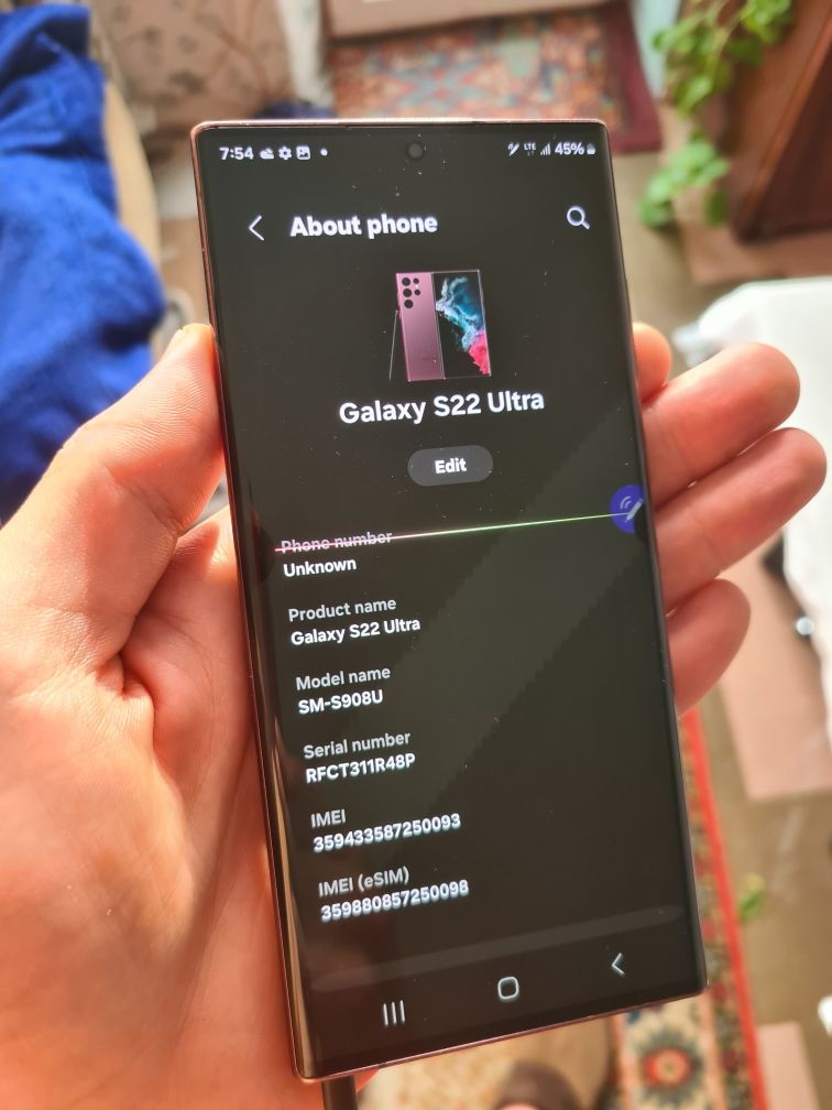Galaxy S22 ultra 8/128 без проблем. Работает отлично. Батарея супер.