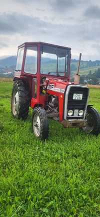 Ciągnik Massey ferguson  245