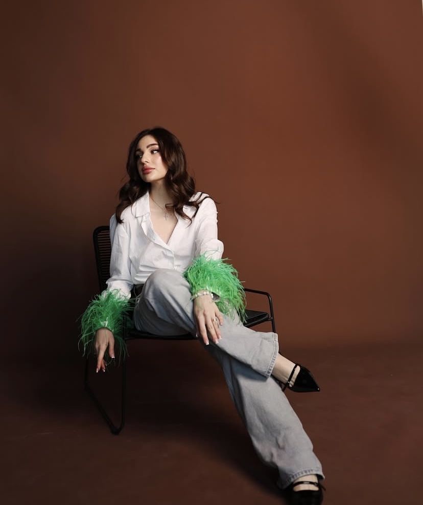 Zara рубашка с перьями