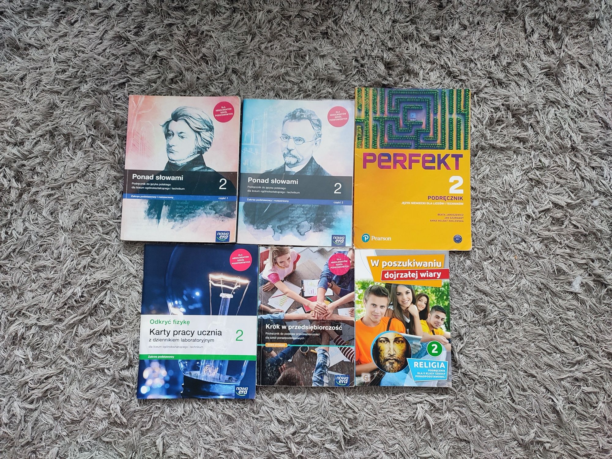 Ppdręczniki do klasy 1 i 2 liceum i technikum  ceny od 10 zł