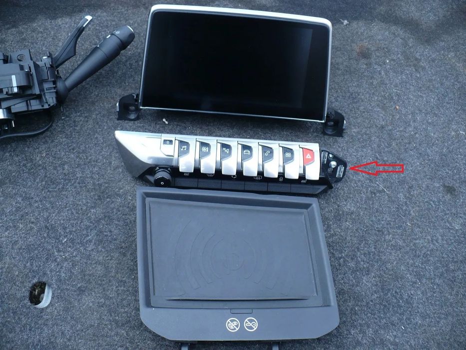 3008 II  5008 II 17-  98249156DX PANEL STEROWNICZY KONSOL