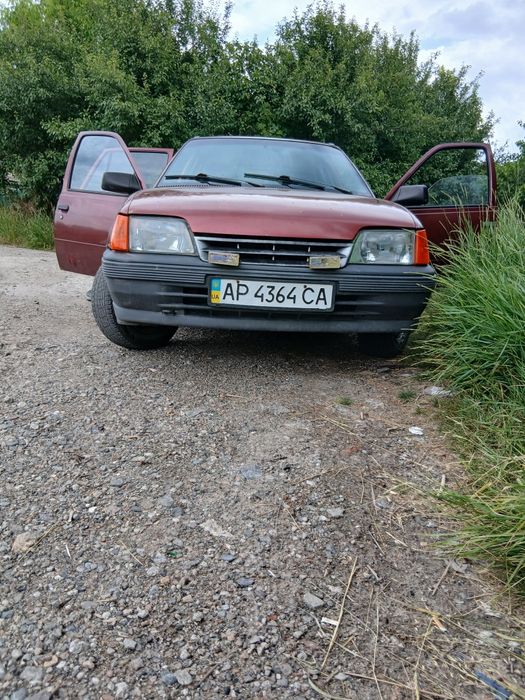 Опель кадетт 1.3