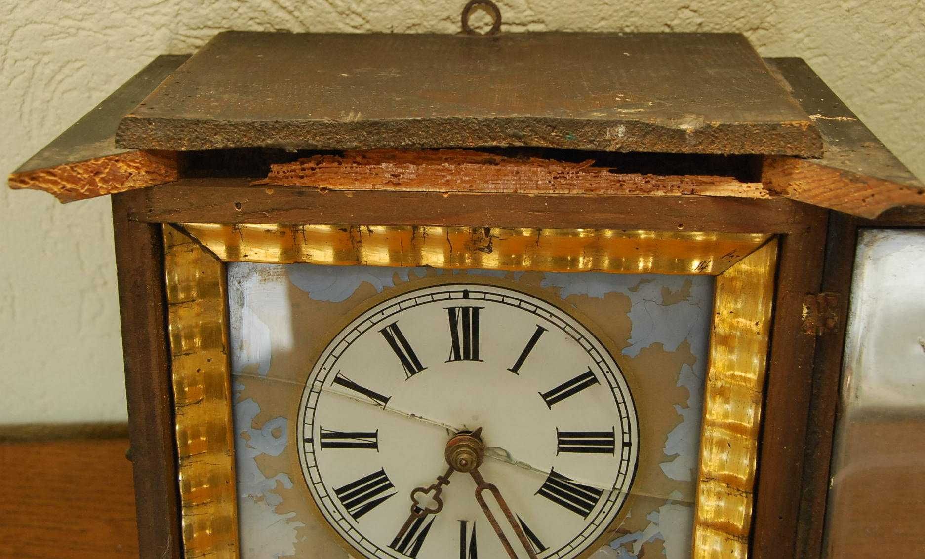 Zabytek Stary oryginalny zegar szwarcwaldzki Biedermeier