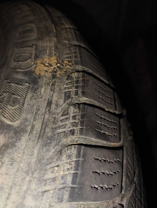 opony zimowe 205/60/16 6mm bieżnika