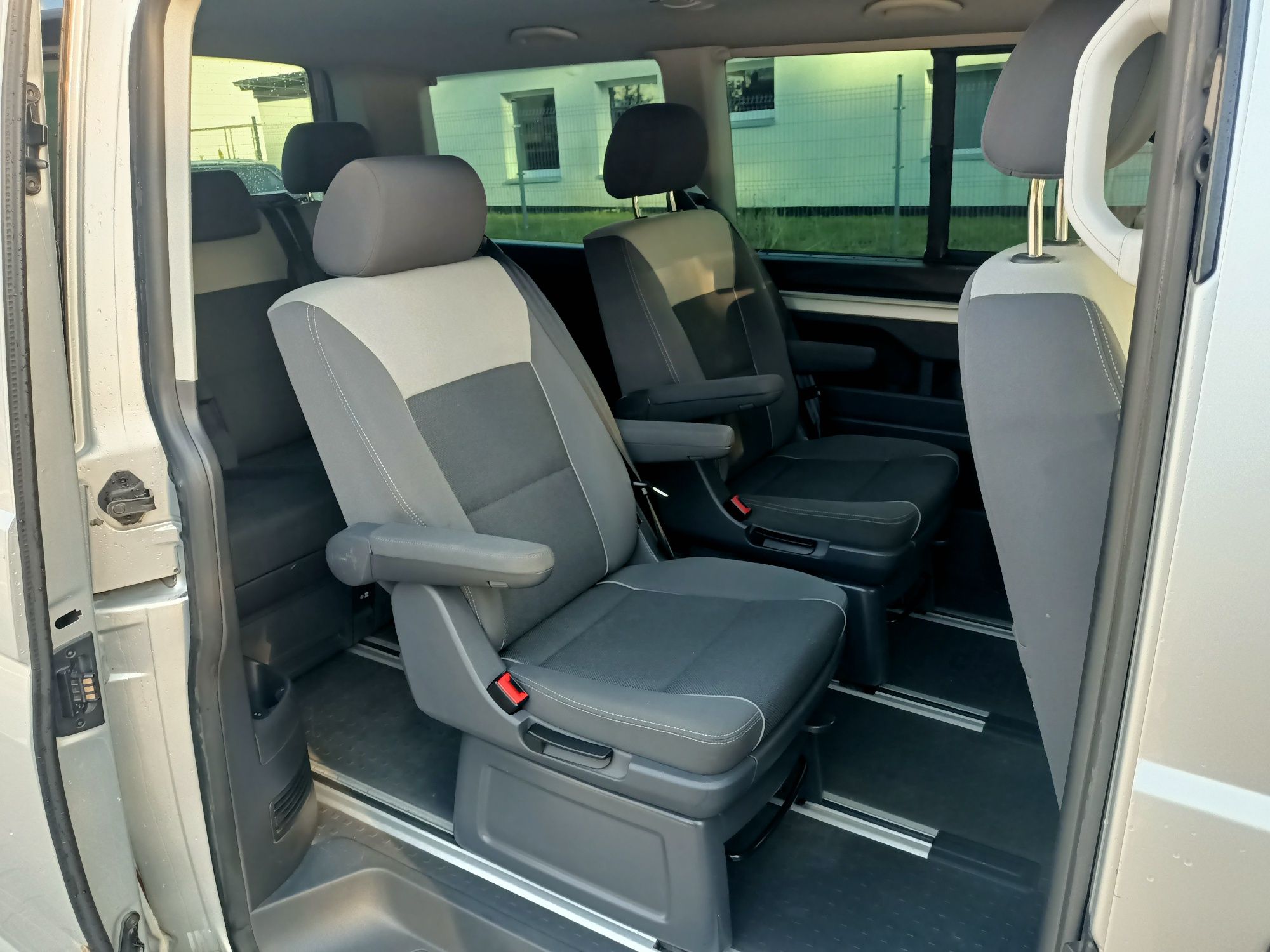 VW Multivan 2.0 140Km
