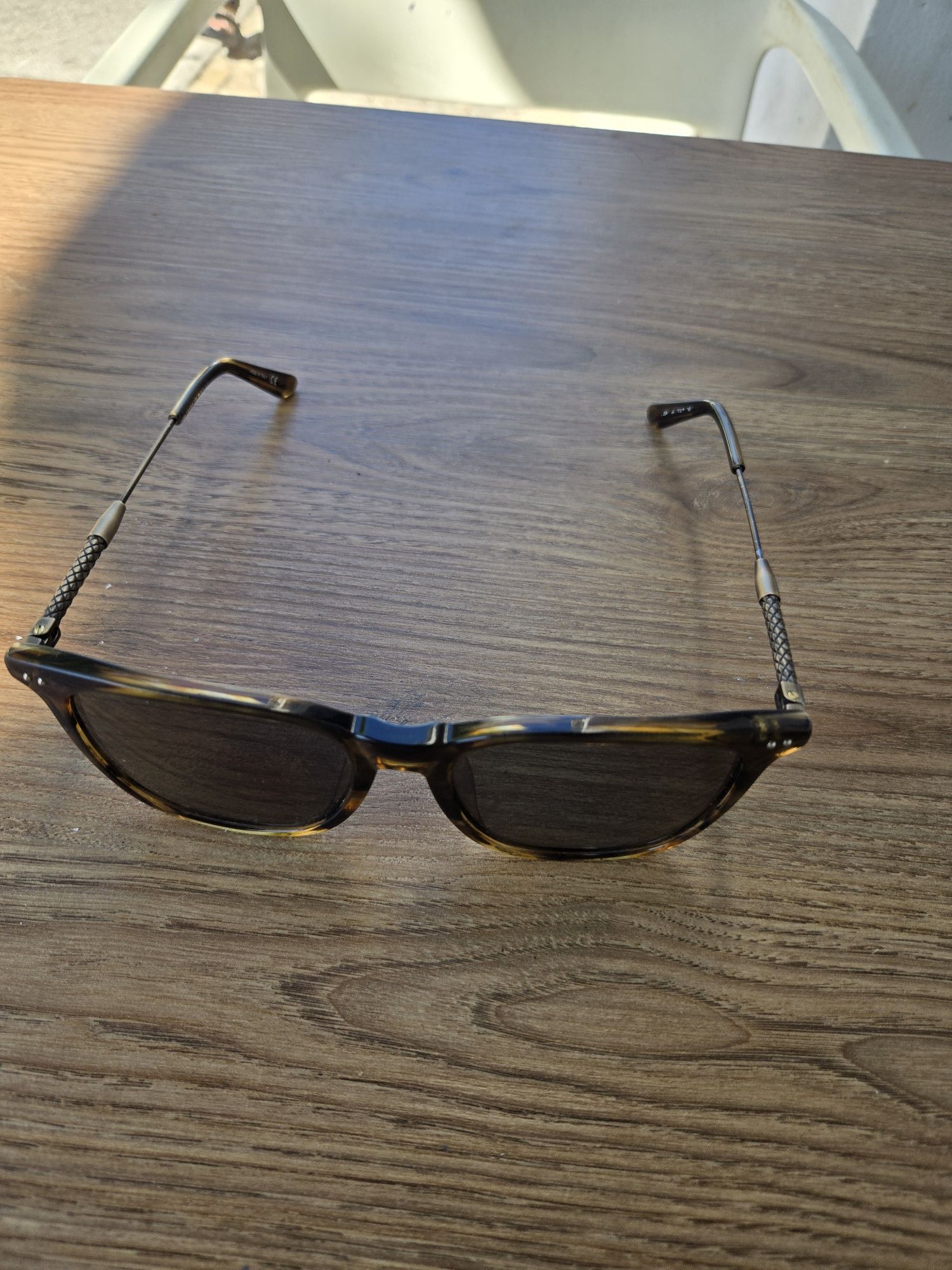 Oculos bottega veneta