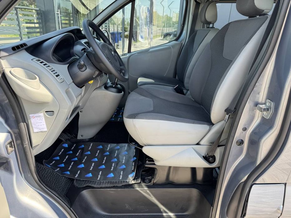 Opel Vivaro 2014 freshauto