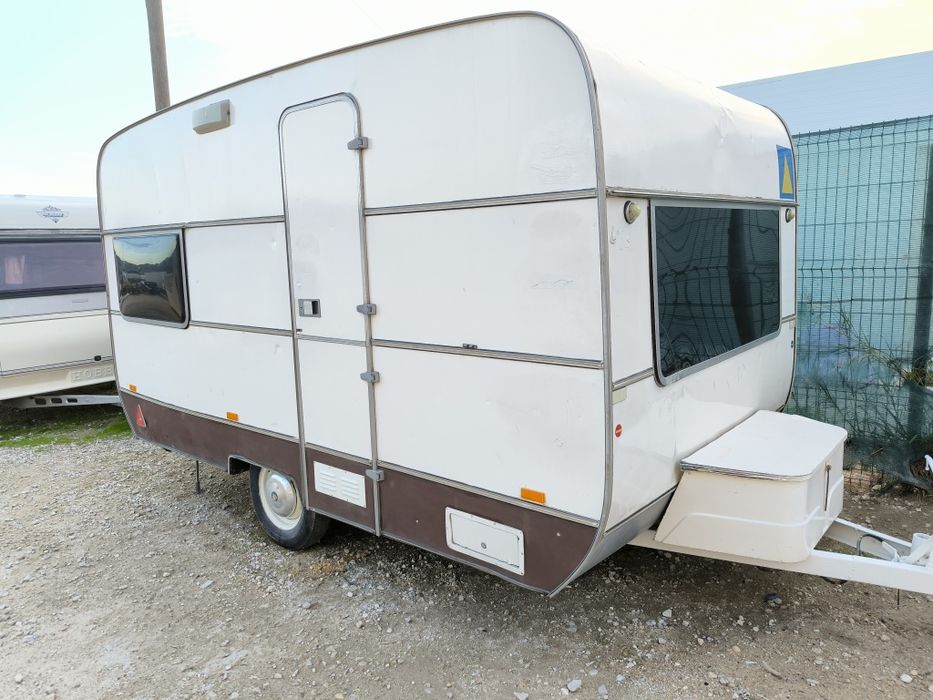 Caravana Cavalier 380