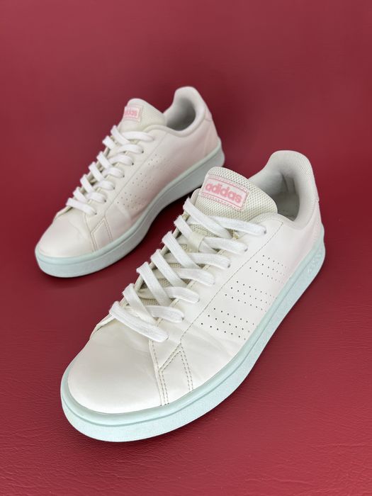 Кросівки 40р. Adidas Advantage Base 2.0