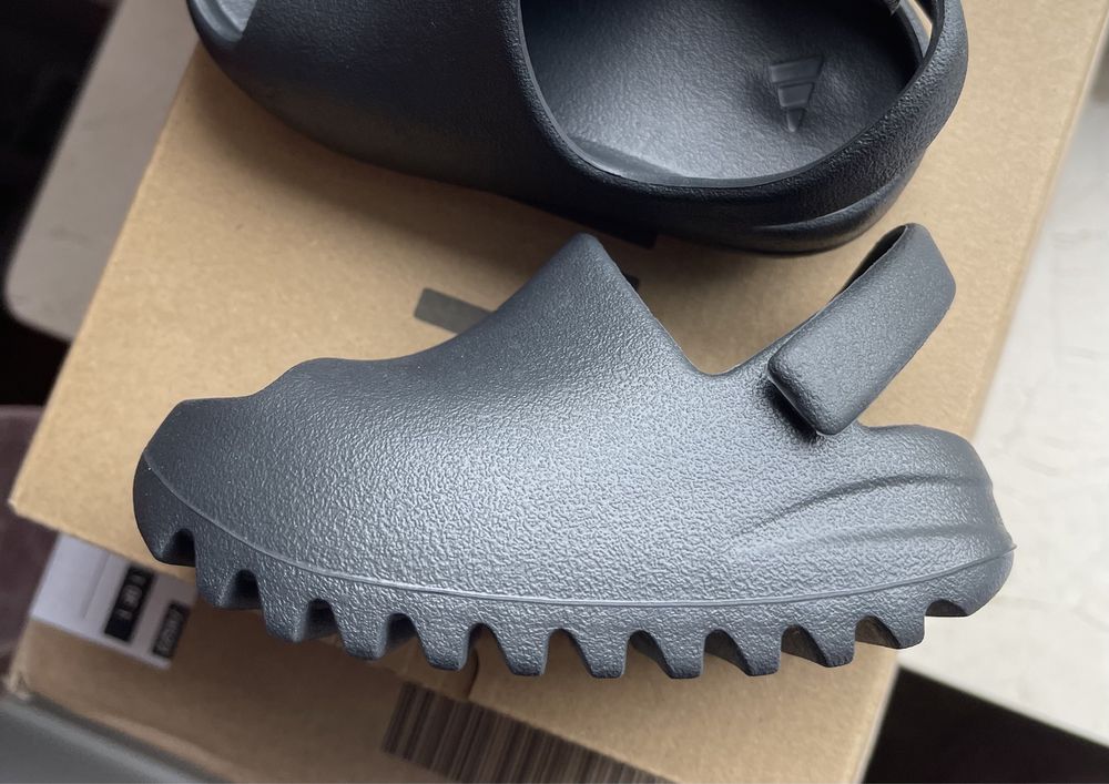 Klapki Adidas Yeezy Slide Onyx (Infants) 23