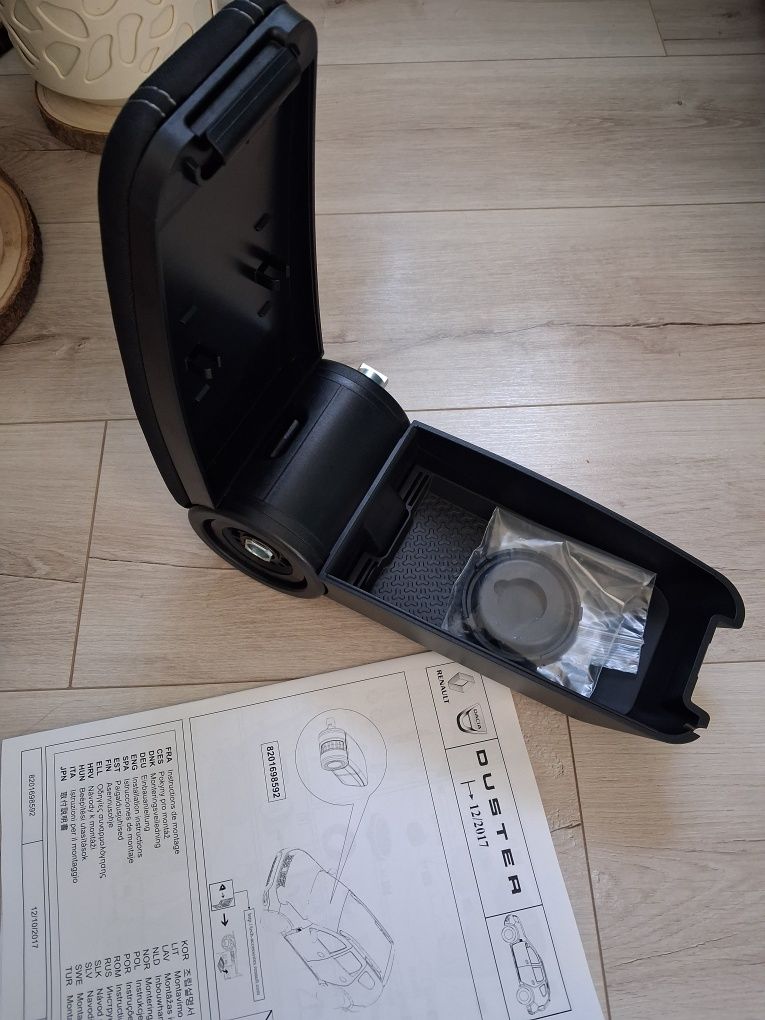 NOWY ORYGINALNY  Podłokietnik do dacii duster
