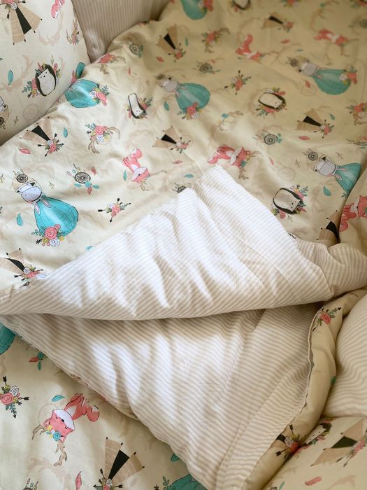 Дитяче ліжечко-манеж