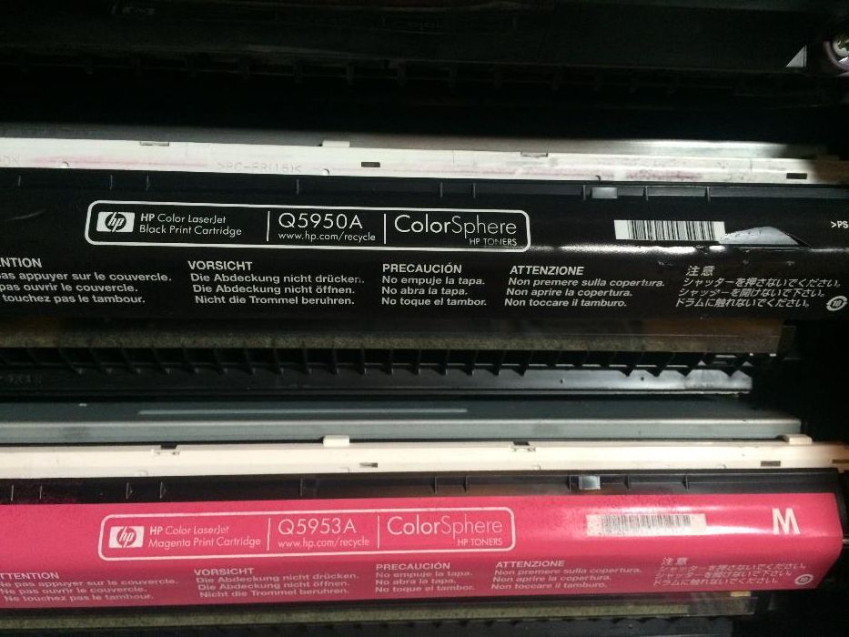 принтер на запчасти HP Color LJ 4700dn