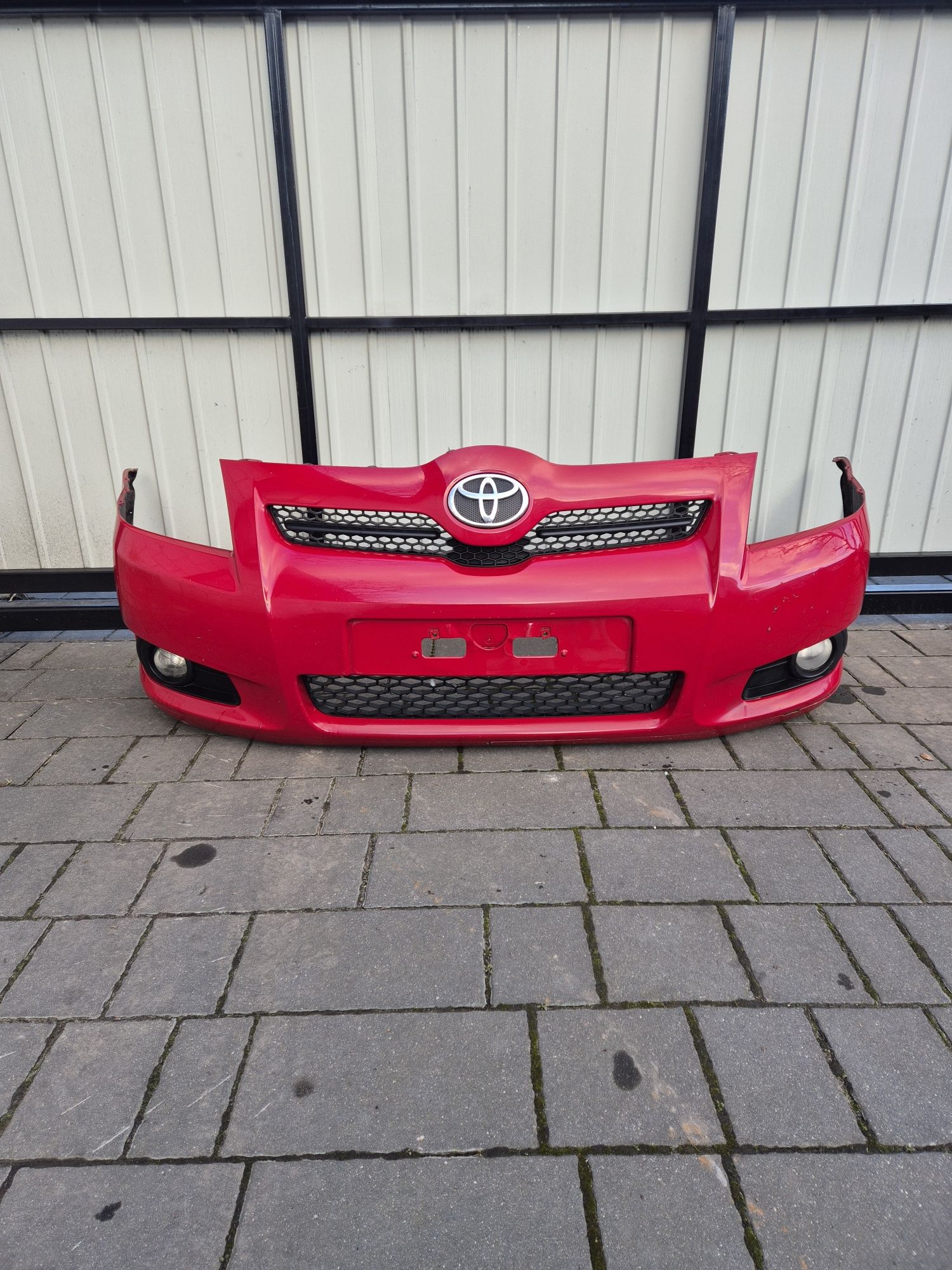 Zderzak przód przedni toyota corolla verso lift rok 09 kod 3J6