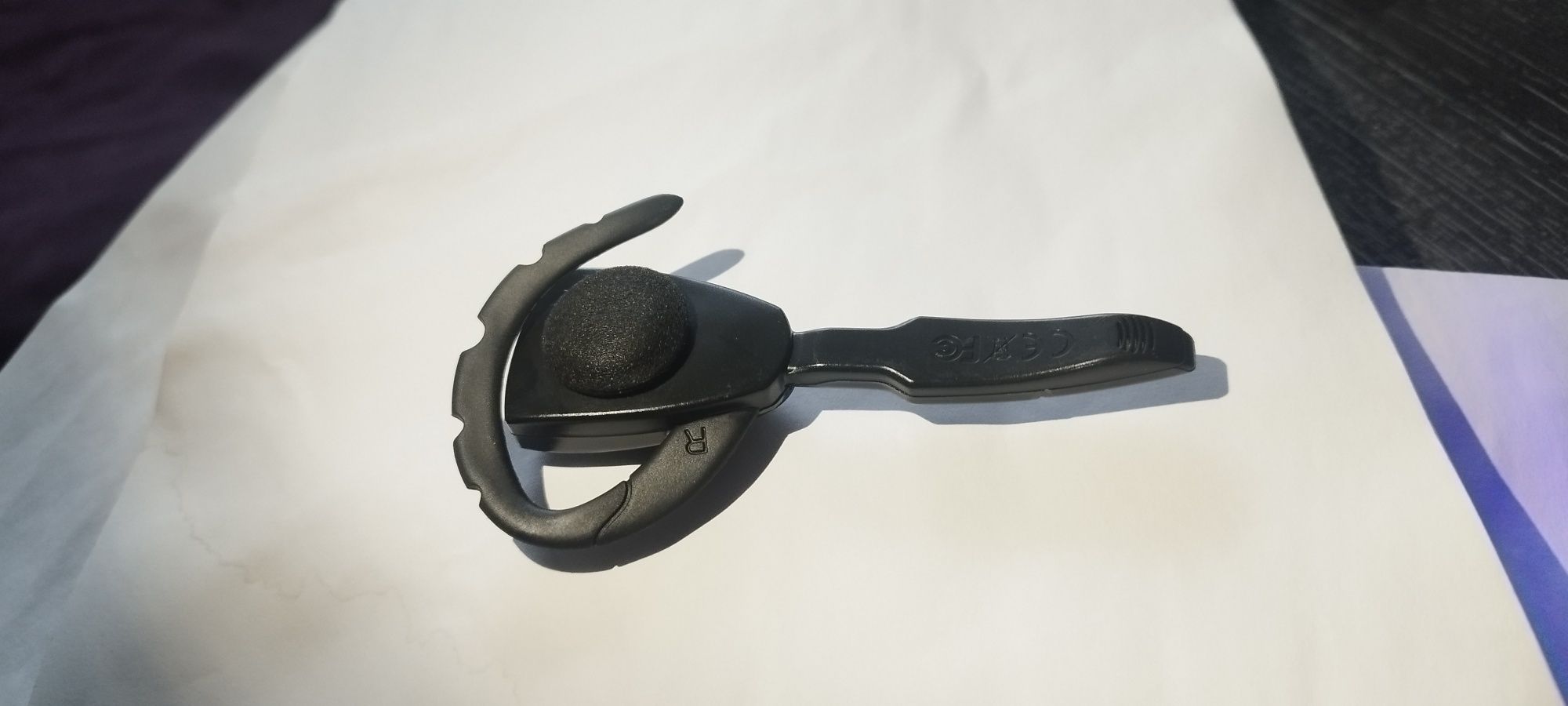 Продам новую bluetooth гарнитуру