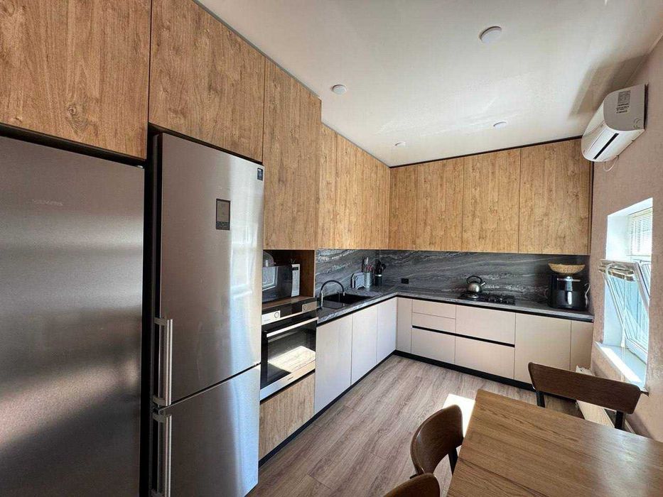 Продам Дом ул. Данила Заболотного . Левый берег.