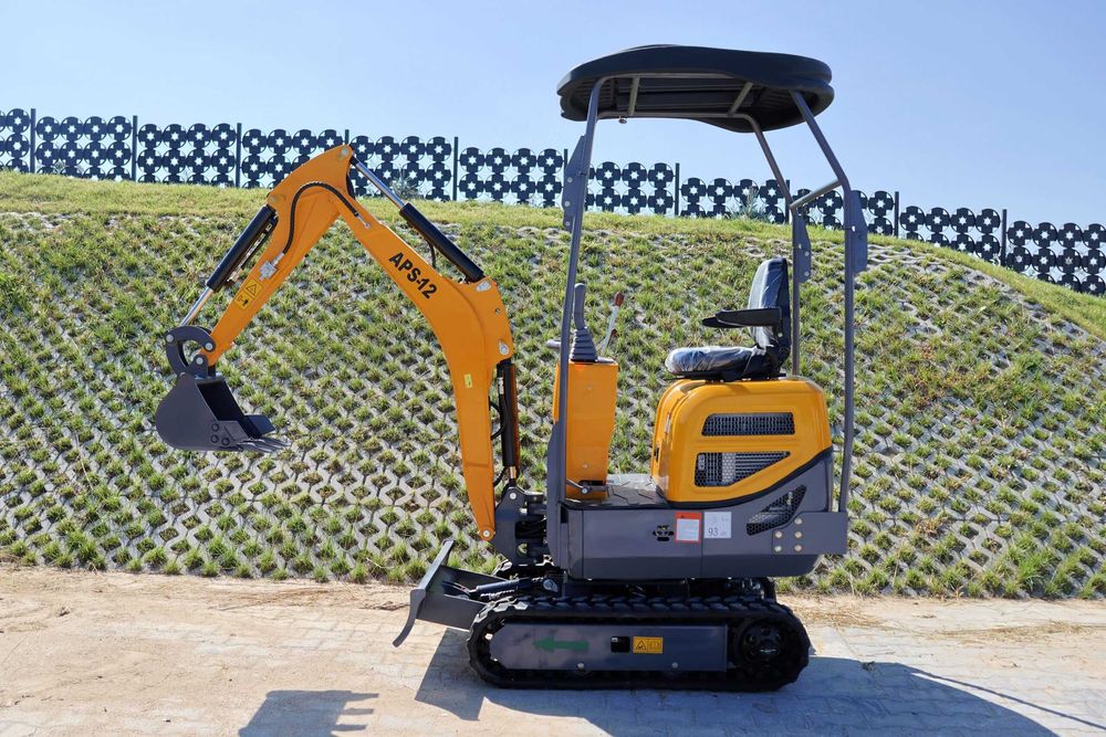 Minikoparka APS KME12 Yanmar /ramię skrętne /1,3 T /nowa /wyprzedaż/