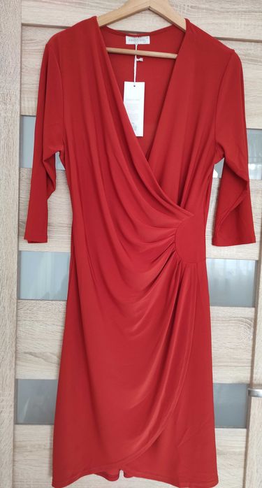 NOWA sukienka z wiskozy z kopertowym dekoltem do karmienia M/L