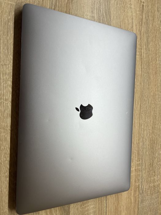 MacBook Pro 16' 2019 A2141 /i7 6-Core/16Gb RAM/512GB SSD/4Gb