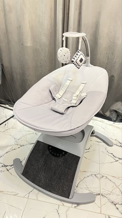 Заколисувальний центр Chicco Comfy Wave в ідеальному стані